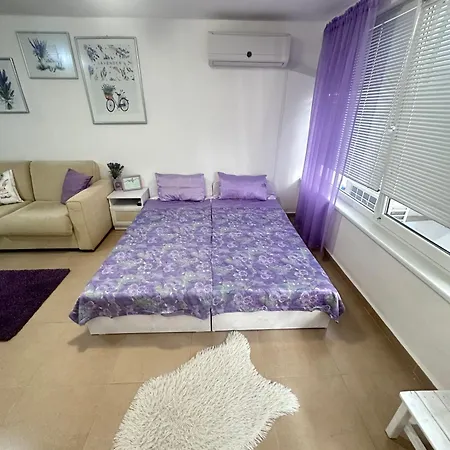 Appartement House Velevi