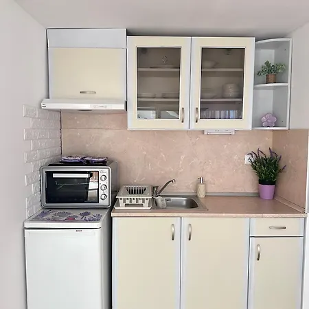 Appartement House Velevi