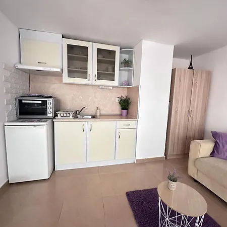 House Velevi Daire *